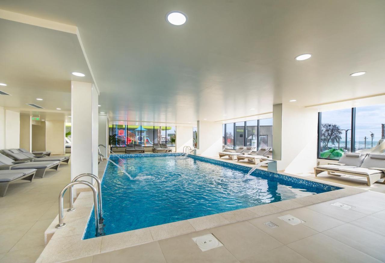 Aquamarin 2Bd Apt Spa N Pools Beach Resort Năvodari Extérieur photo